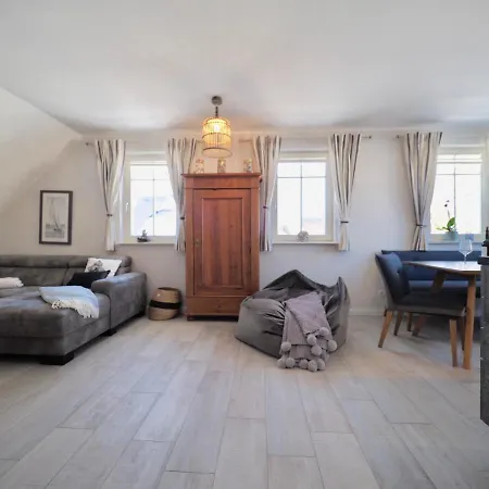 Ferienwohnung Haus Glebbe Ostseeheilbad Ostseeheilbad Zingst Exterior foto