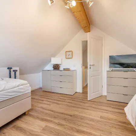 Ferienwohnung Haus Glebbe Ostseeheilbad Ostseeheilbad Zingst Exterior foto